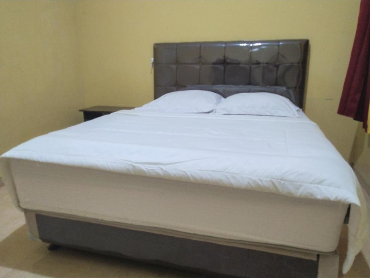 Hotel Pekalongan Syariah Mitra Reddoorz Екстер'єр фото