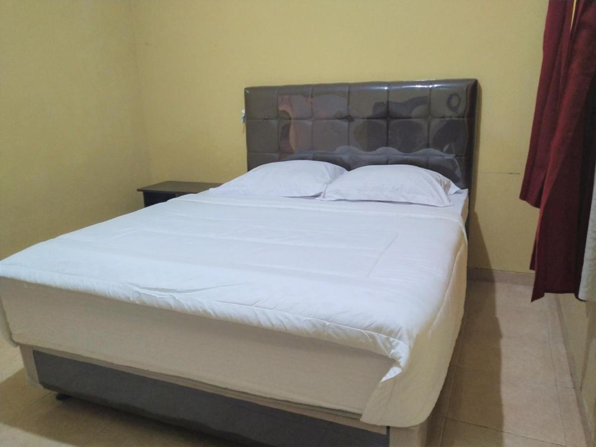 Hotel Pekalongan Syariah Mitra Reddoorz Екстер'єр фото