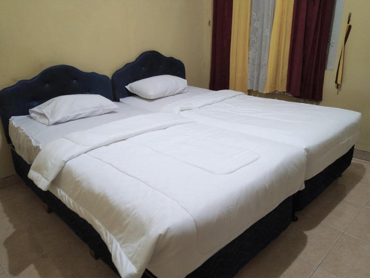 Hotel Pekalongan Syariah Mitra Reddoorz Екстер'єр фото
