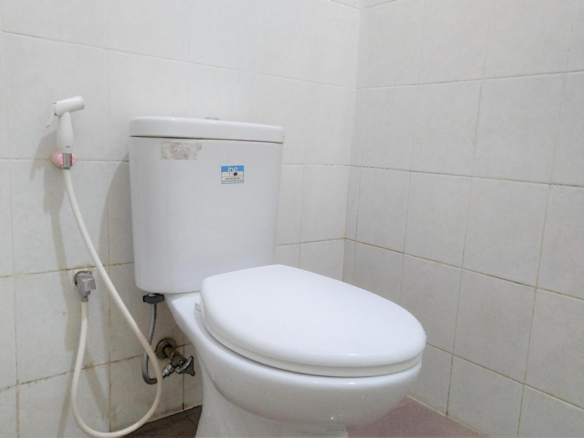 Hotel Pekalongan Syariah Mitra Reddoorz Номер фото